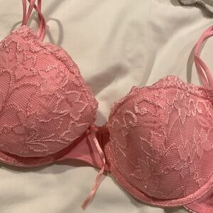 Pink lace bra underwire lightly padded.  34C Like New
